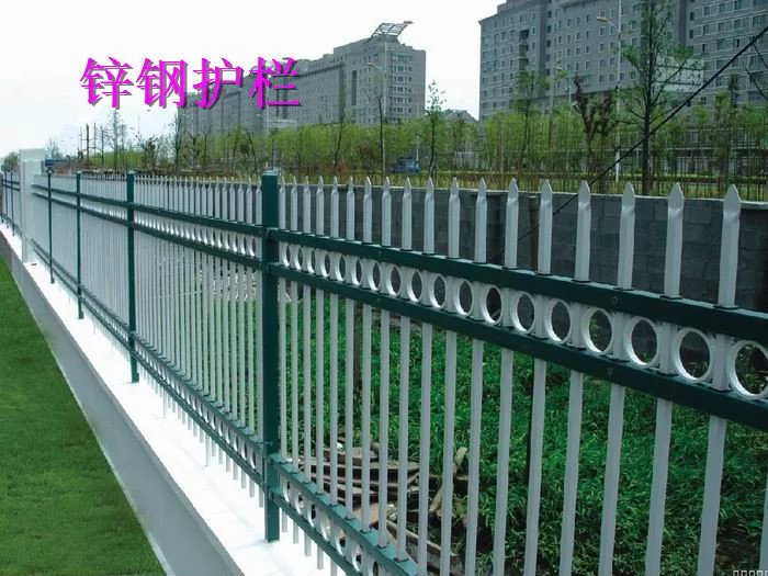 南京圍墻護欄廠家在使用草坪護欄時先了解如何安裝